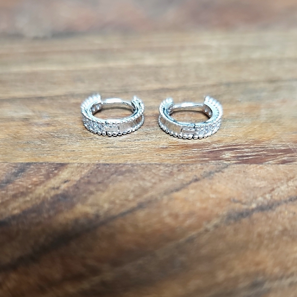 Modern Silver Hoop Earrings with Classic Design